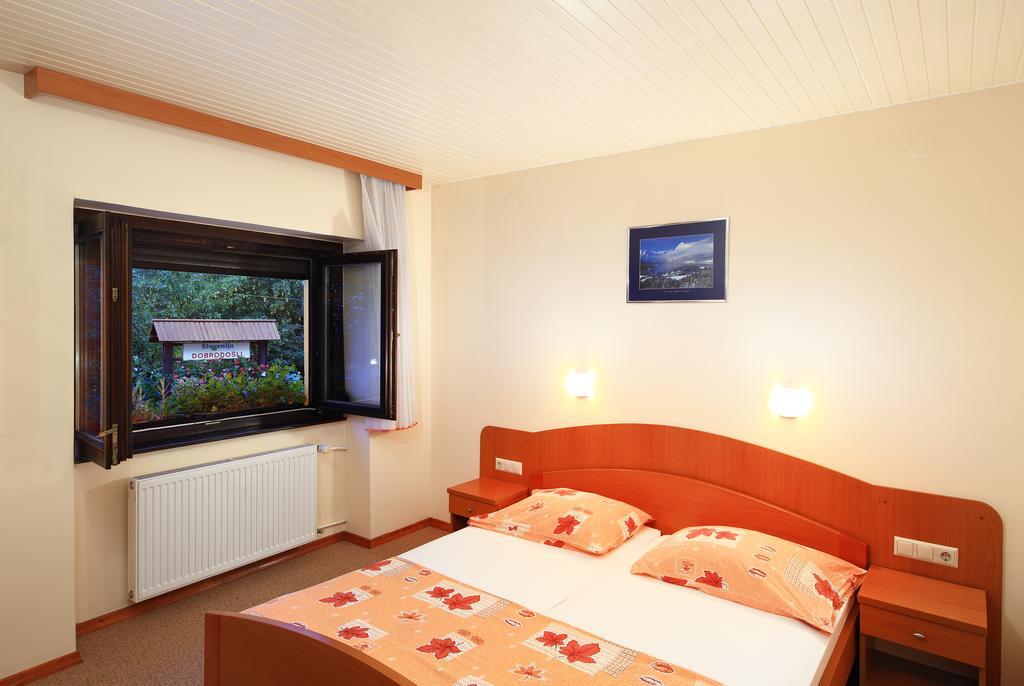Rooms Sustersic Liubliana Exterior foto