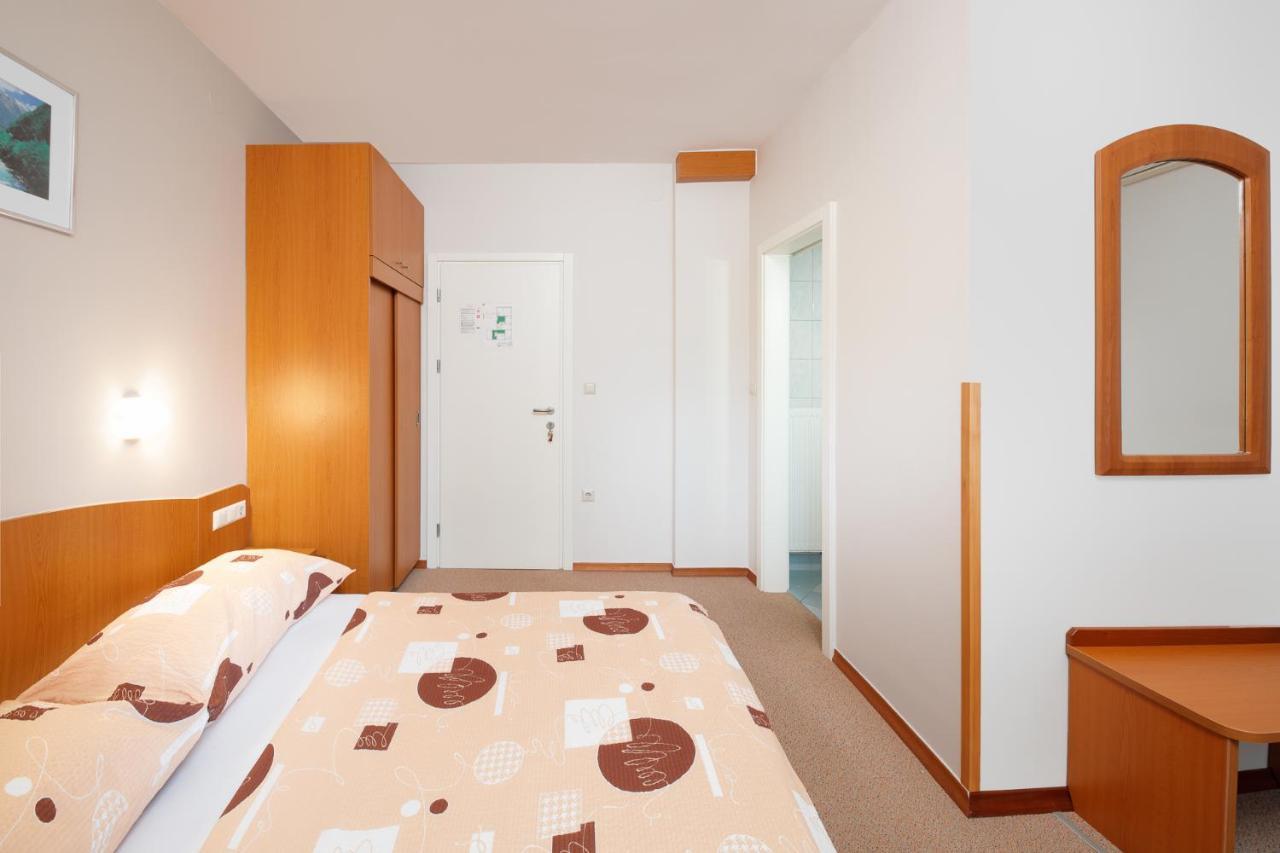 Rooms Sustersic Liubliana Exterior foto