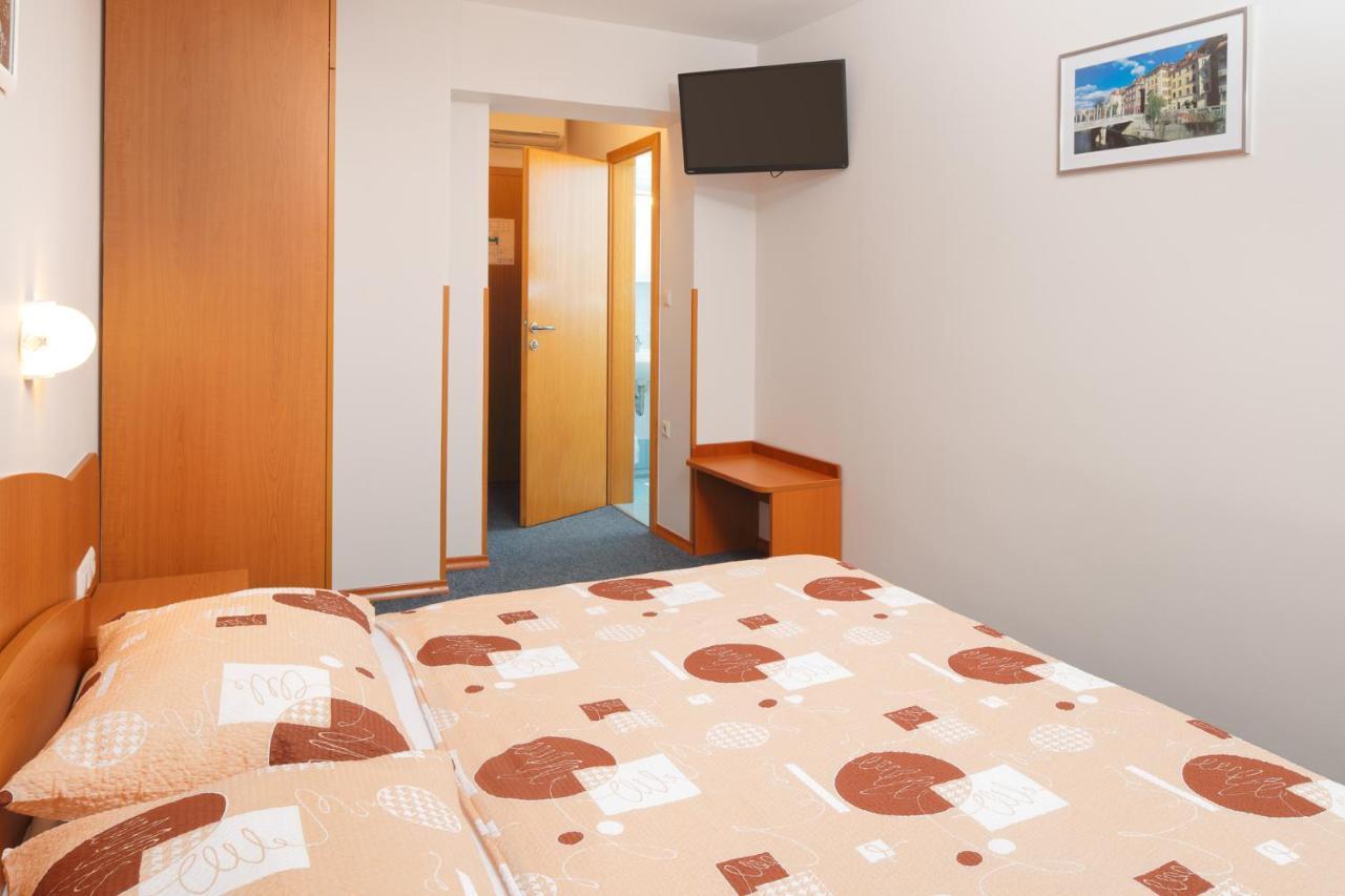 Rooms Sustersic Liubliana Exterior foto