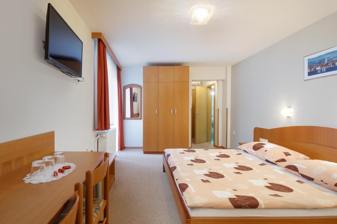 Rooms Sustersic Liubliana Exterior foto