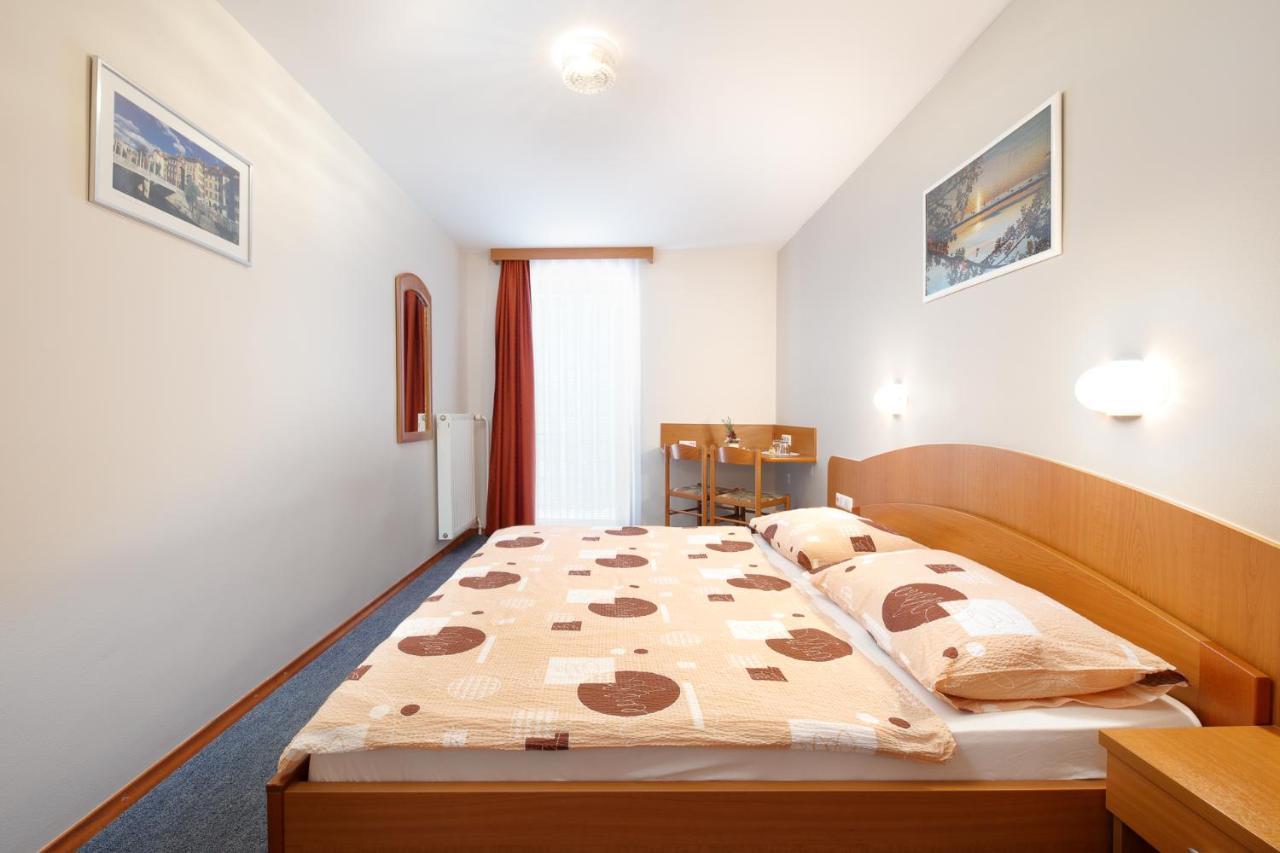 Rooms Sustersic Liubliana Exterior foto
