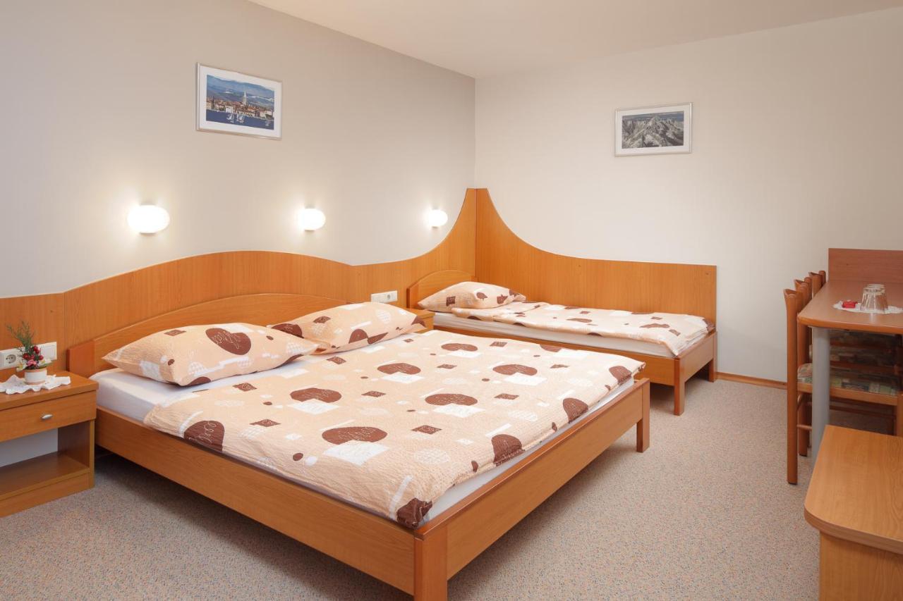 Rooms Sustersic Liubliana Exterior foto